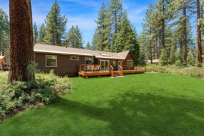 Tennenbaum by AvantStay Classic Cabin in Tahoe Vista - Walk to the Beach
